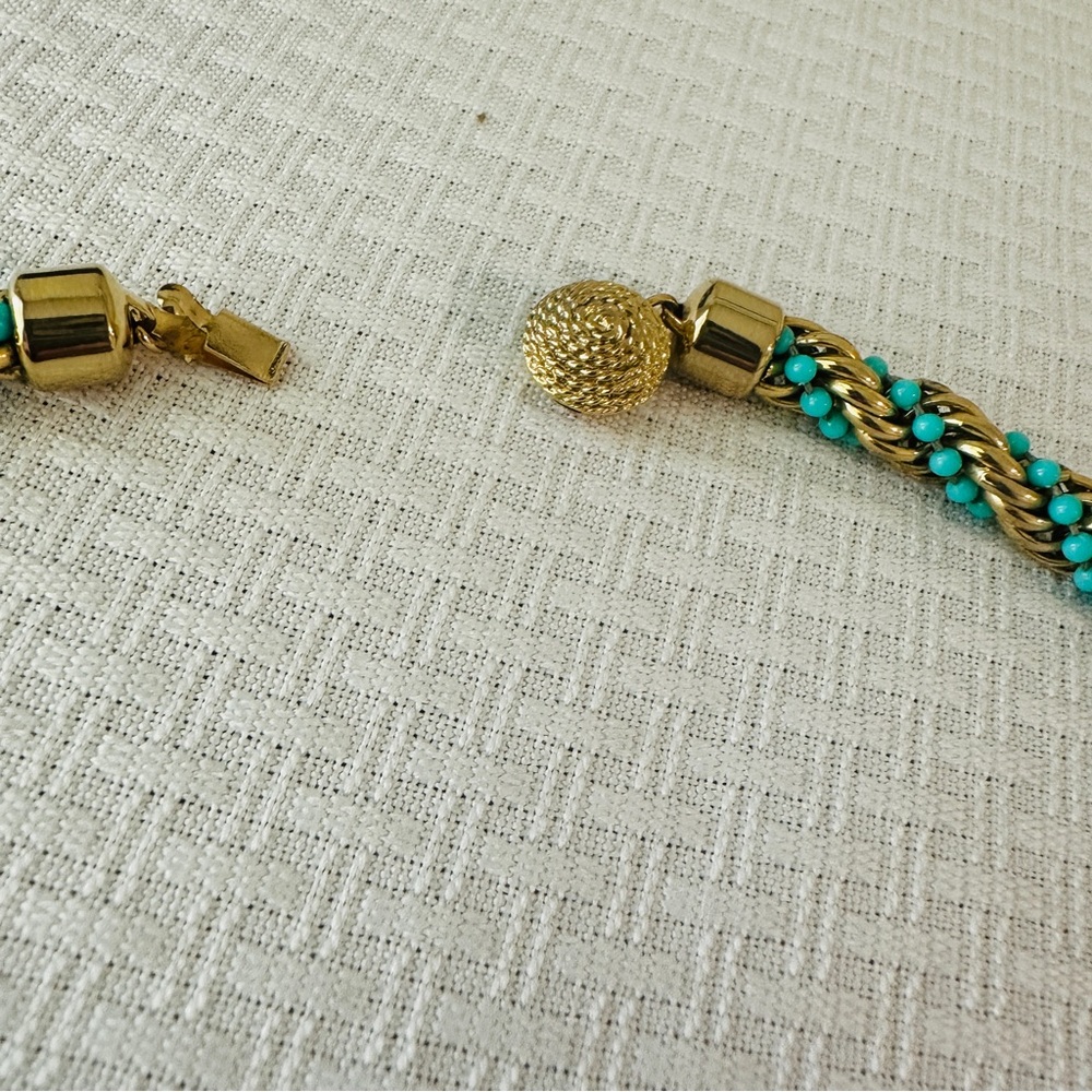 Vintage Gold Plated Turquoise Rope Twist Necklace 20” Signed Avon 1972 - Picture 6 of 11